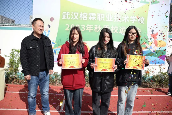 f2662a22a32f93df401c47b2a9fcad68.png